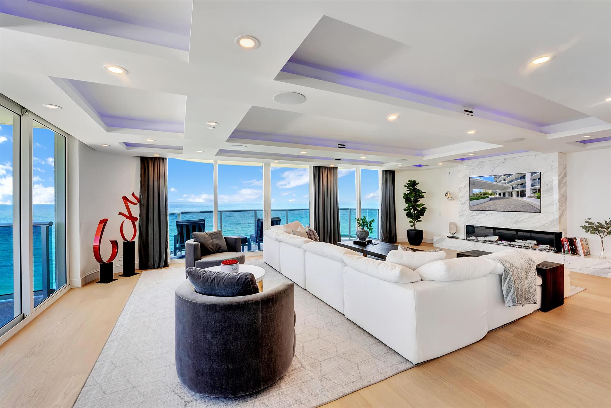 BERESFORD COND - Residential