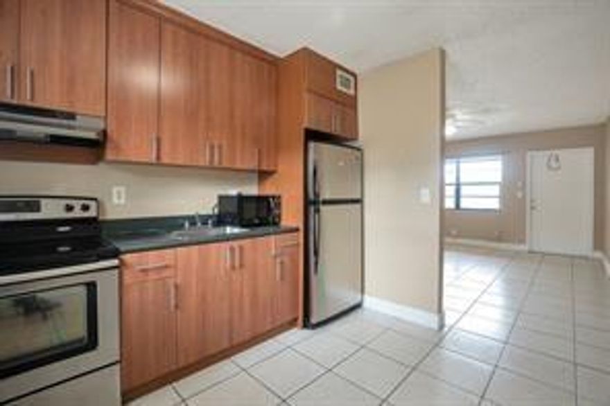 2 BED 1 BATH ON 2ND FLOOR / TILE / UPGRADED KITCHEN / POOL / HOA APPROVAL NEEDED (EQUAL HOUSING OPPORTUNITY)