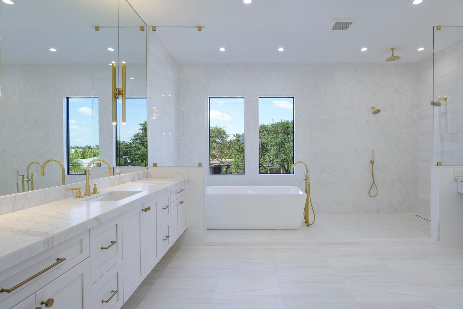 NORTH PALM BEACH VILLAGE OF 2 - Residential