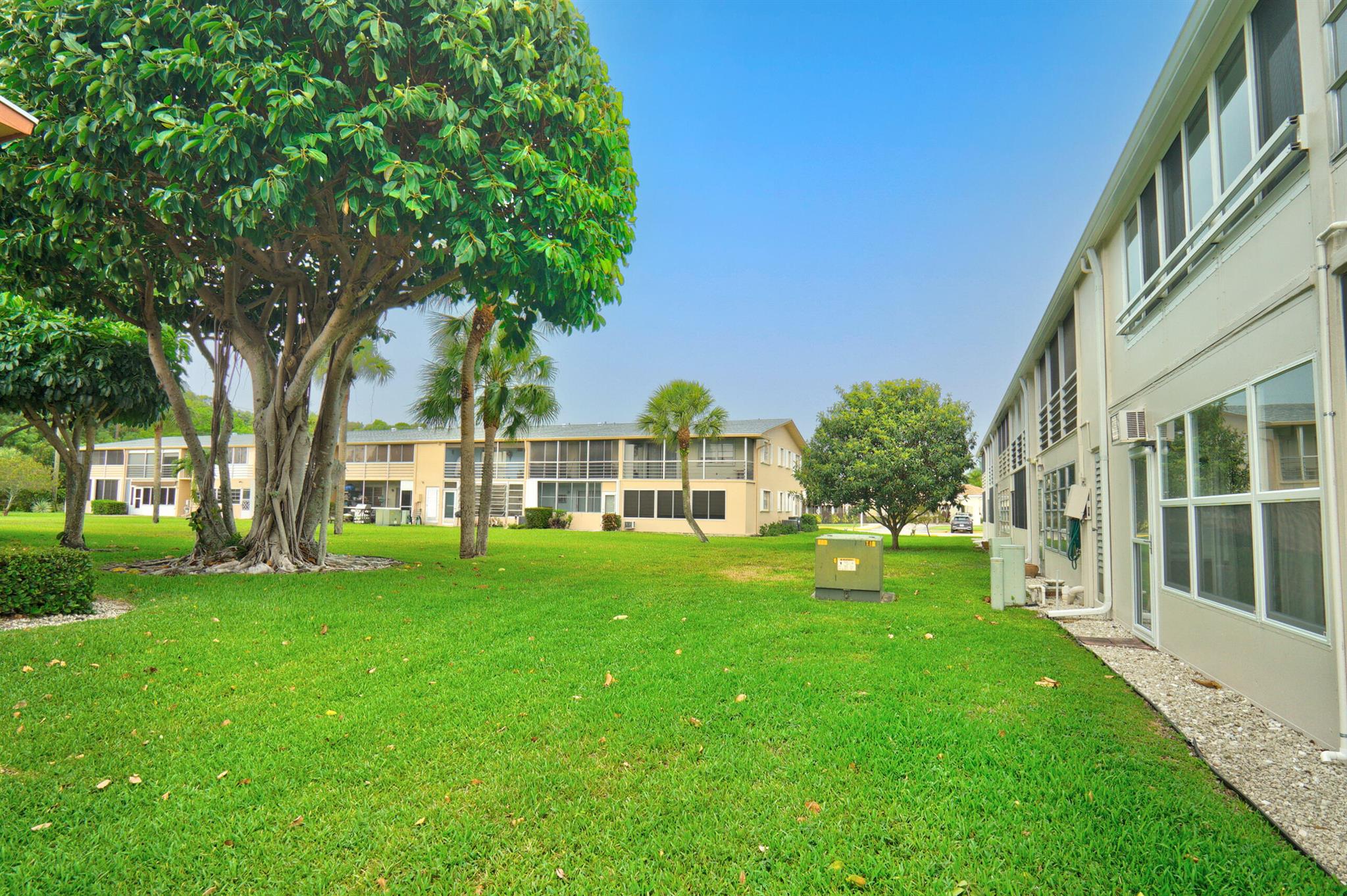 HASTINGS CONDOS - Residential