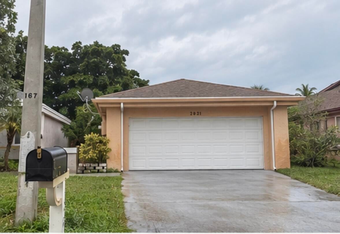 2021 NW 35TH Terrace