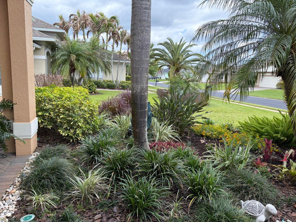 Photo of 660 Tangelo Circle SW, Vero Beach, FL 32968 (MLS # B26020122)