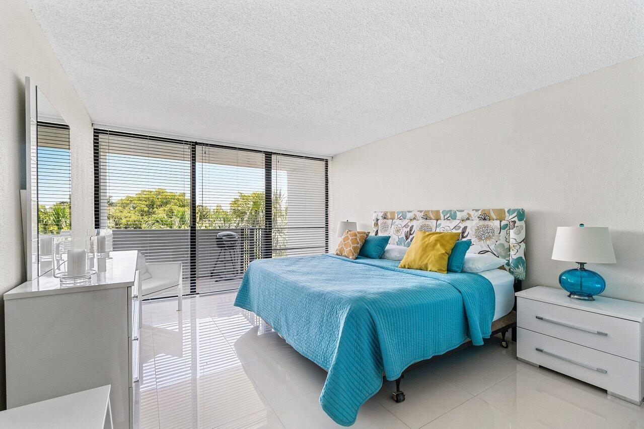 1830 Embassy Drive 401