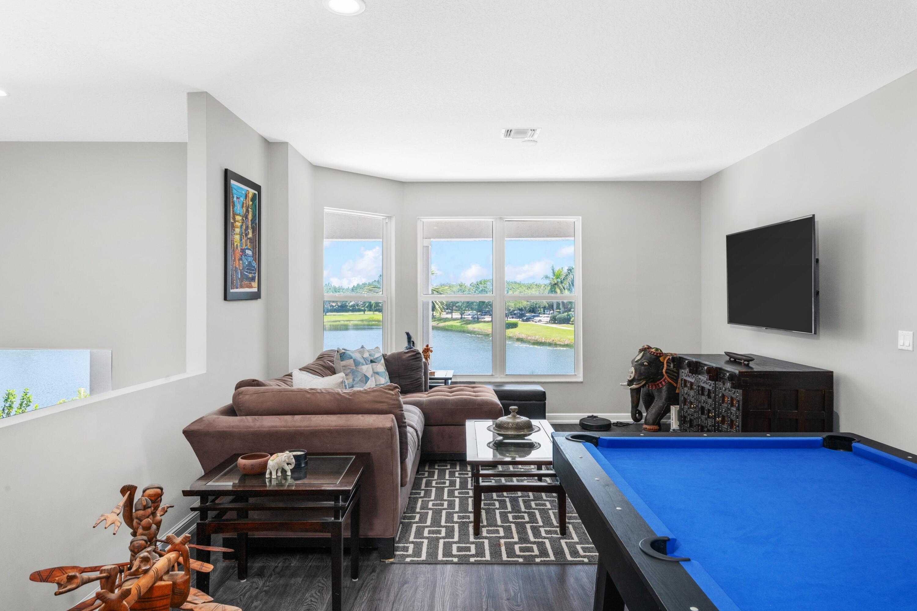 ISLES AT WELLINGTON 4 - Residential
