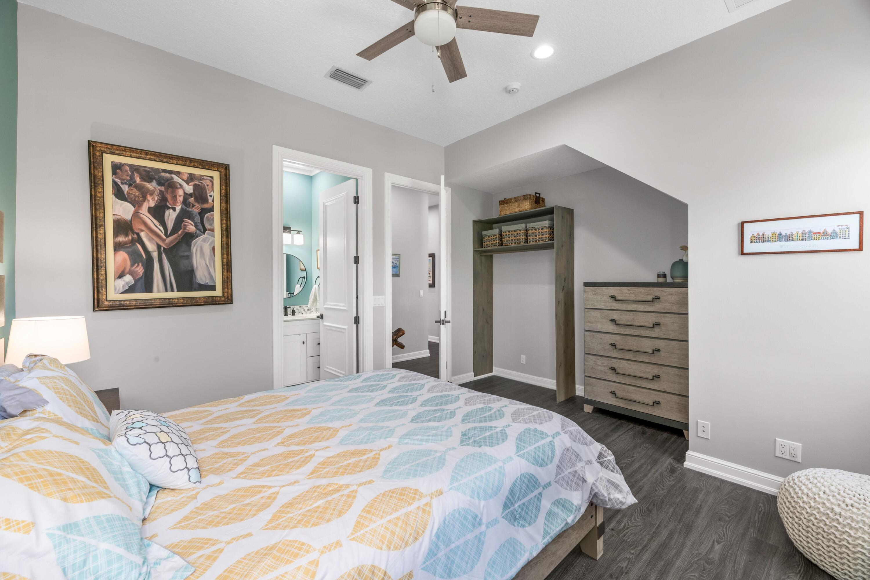 ISLES AT WELLINGTON 4 - Residential