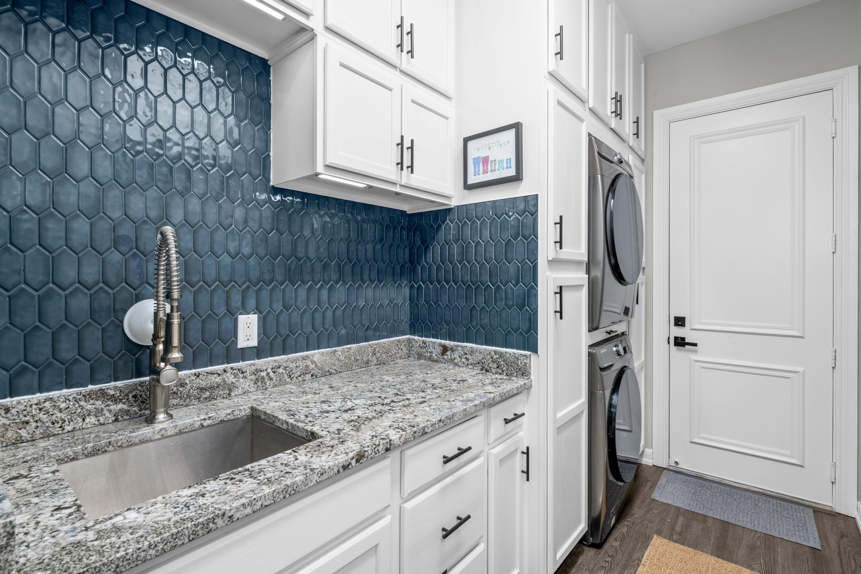 ISLES AT WELLINGTON 4 - Residential