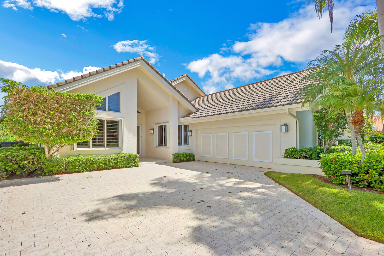 FRENCHMANS CREEK - Residential