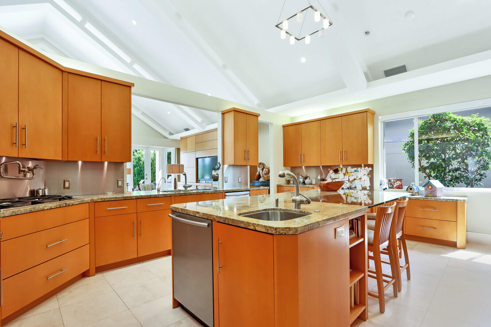 FRENCHMANS CREEK - Residential