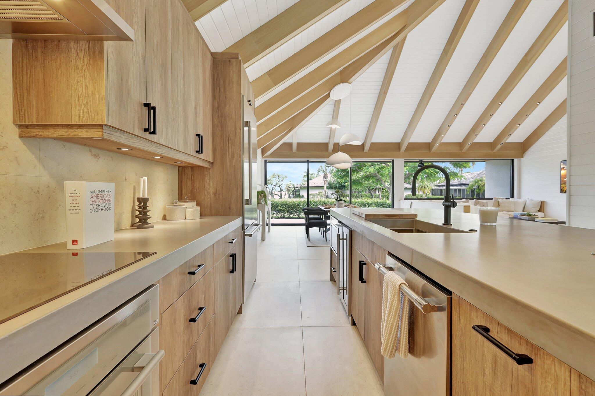 PEBBLEWOOD PH 4 OF PALM BEACH POLO AND COUNTRY CLU - Residential