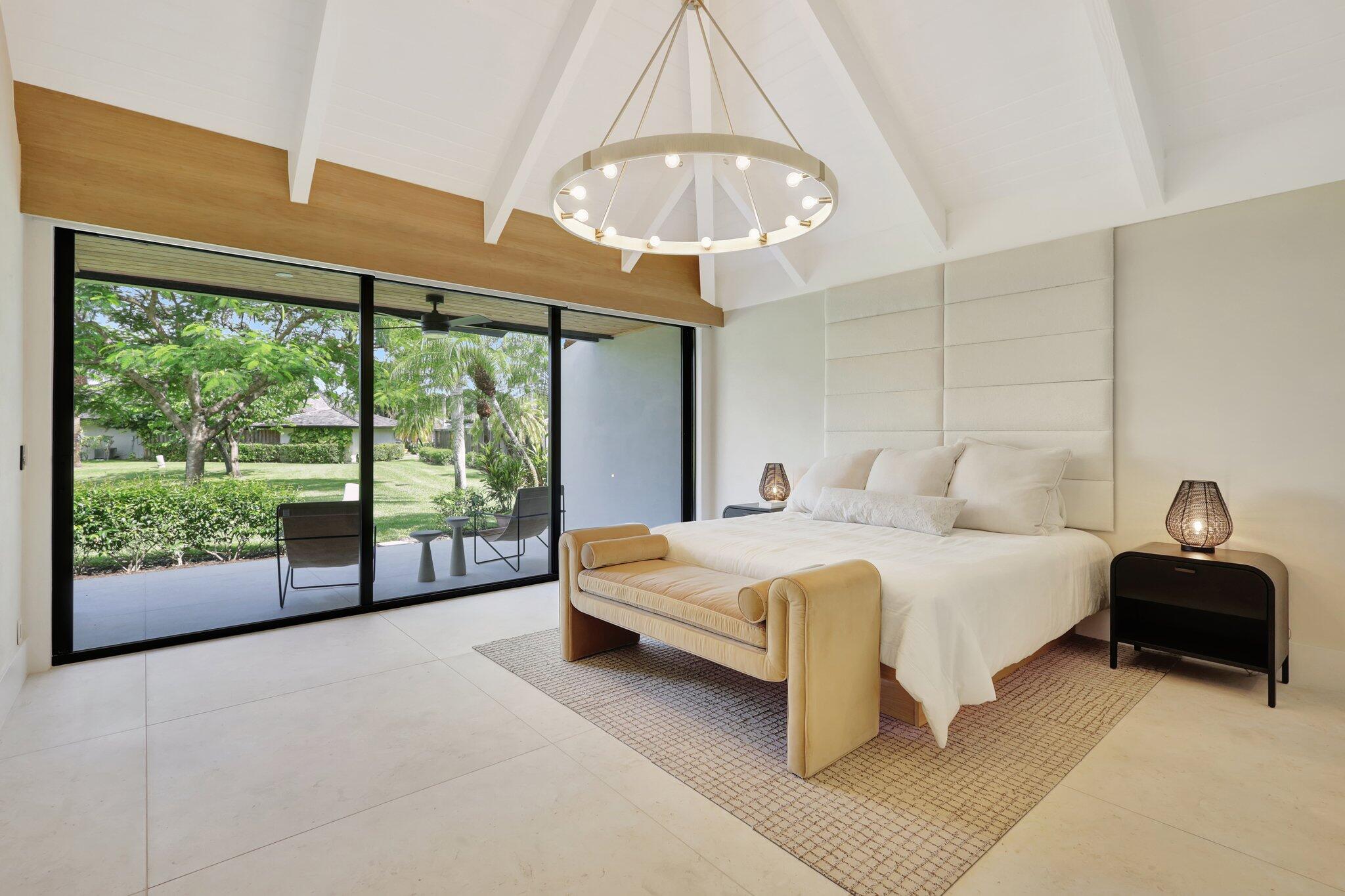 PEBBLEWOOD PH 4 OF PALM BEACH POLO AND COUNTRY CLU - Residential