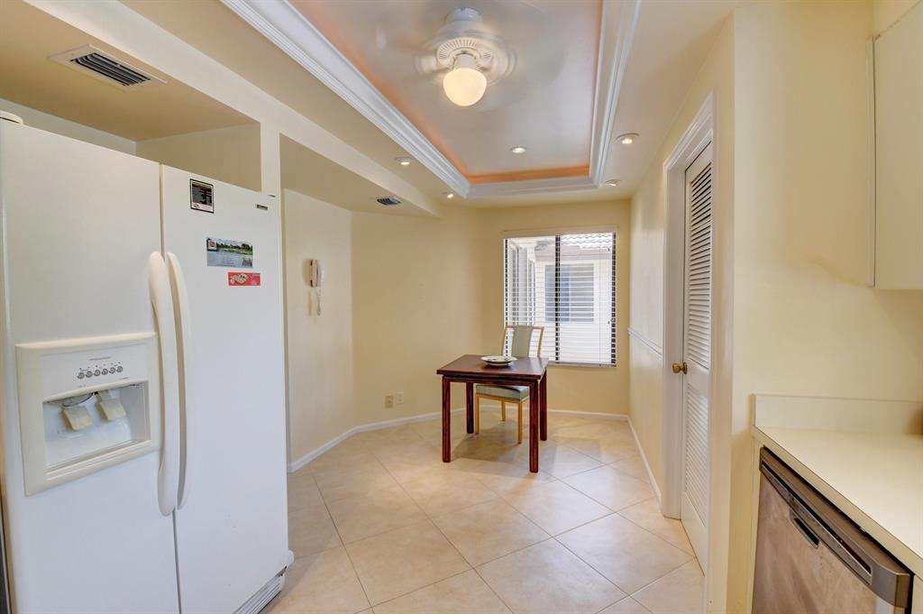 GLENEAGLES CONDO V - Residential