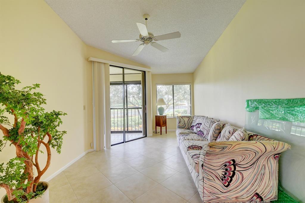 GLENEAGLES CONDO V - Residential