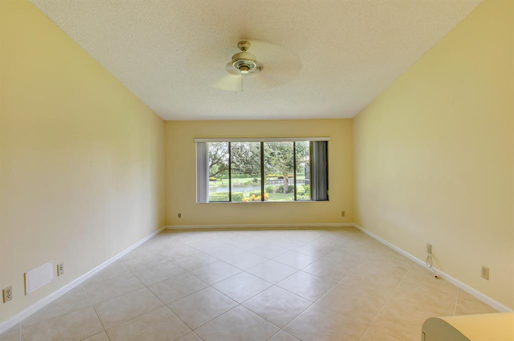 GLENEAGLES CONDO V - Residential