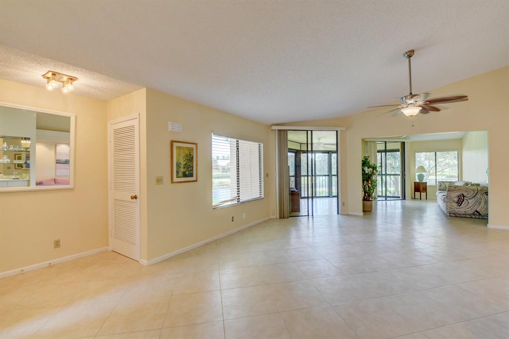 GLENEAGLES CONDO V - Residential