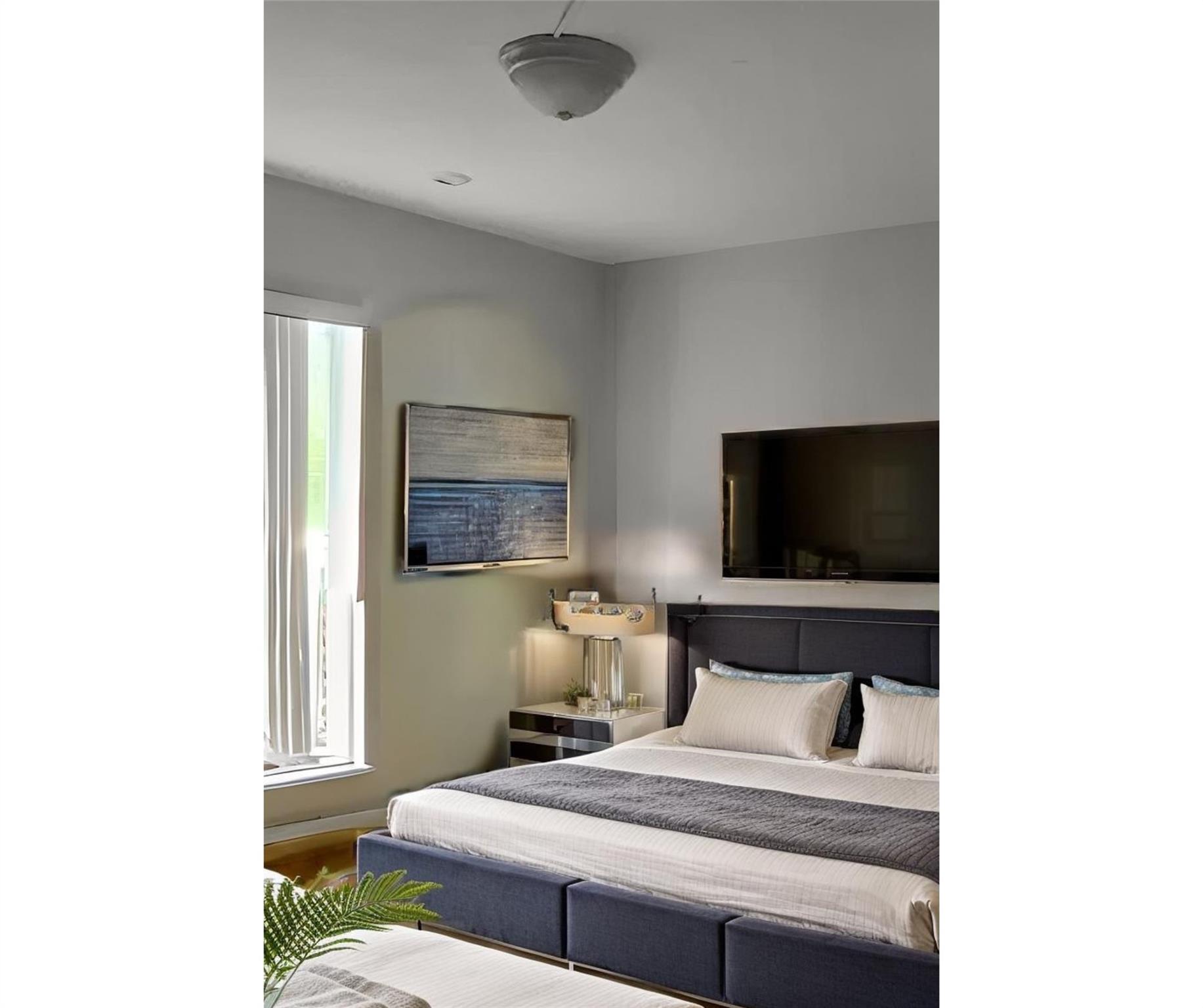 Castlewood 71-37 B - Residential Lease