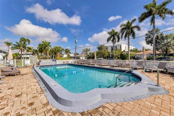 600 LAYNE BLVD APT 211, HALLANDALE BEACH, FL 33009 - Image f9bf6c8e7234801311ca2be4886a4e34/3379373102