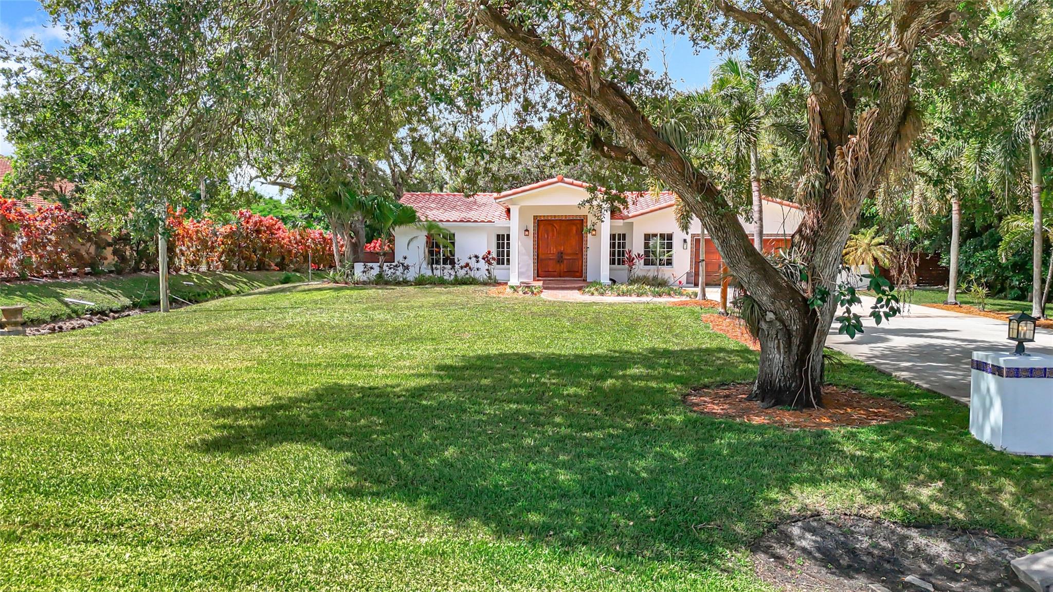 12100 NW 4th St