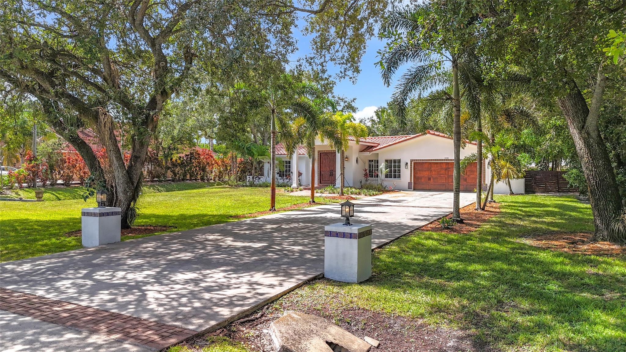 12100 NW 4th St