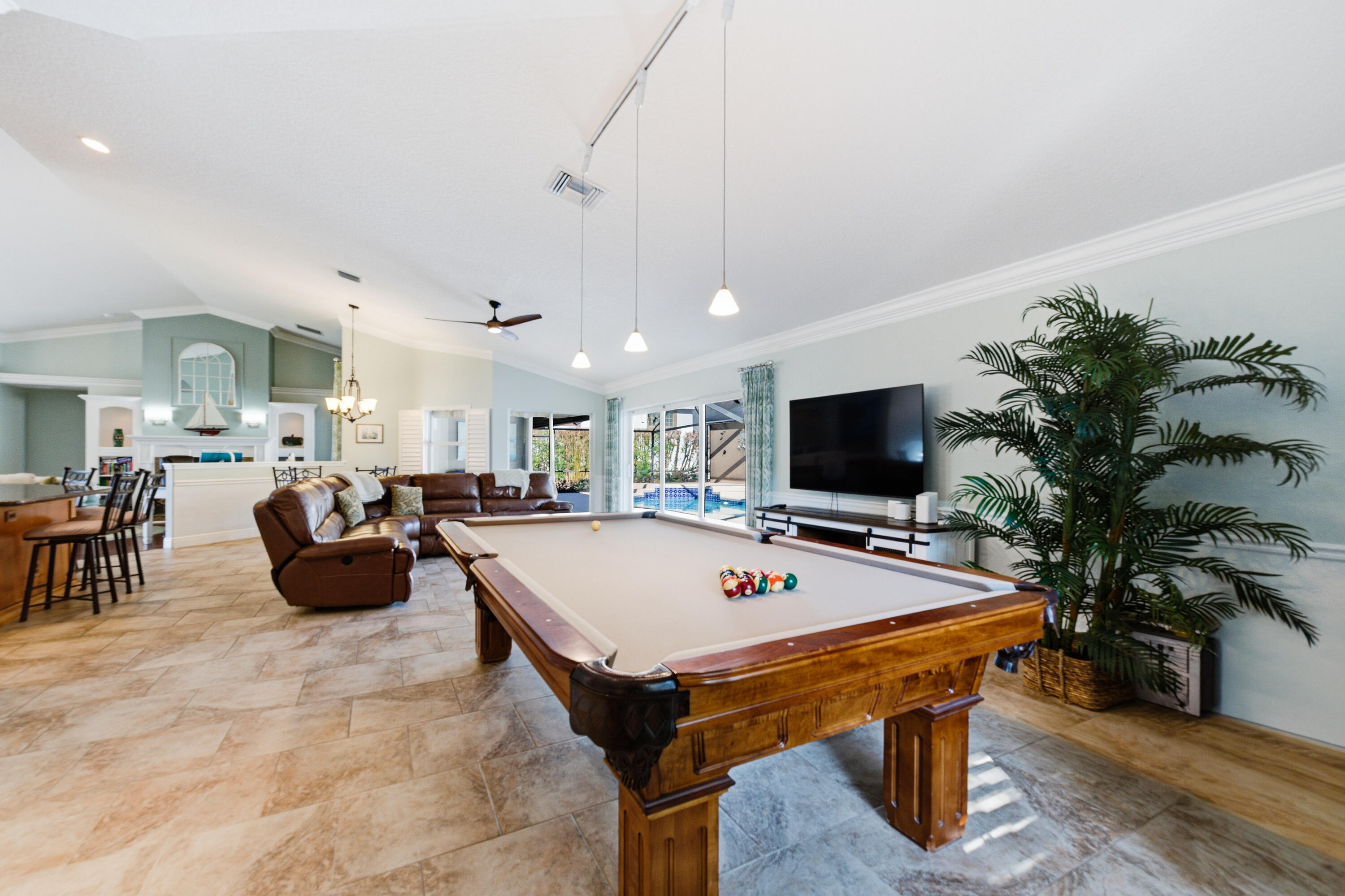 SECOND REPLAT OF PINE ESTATES - Residential