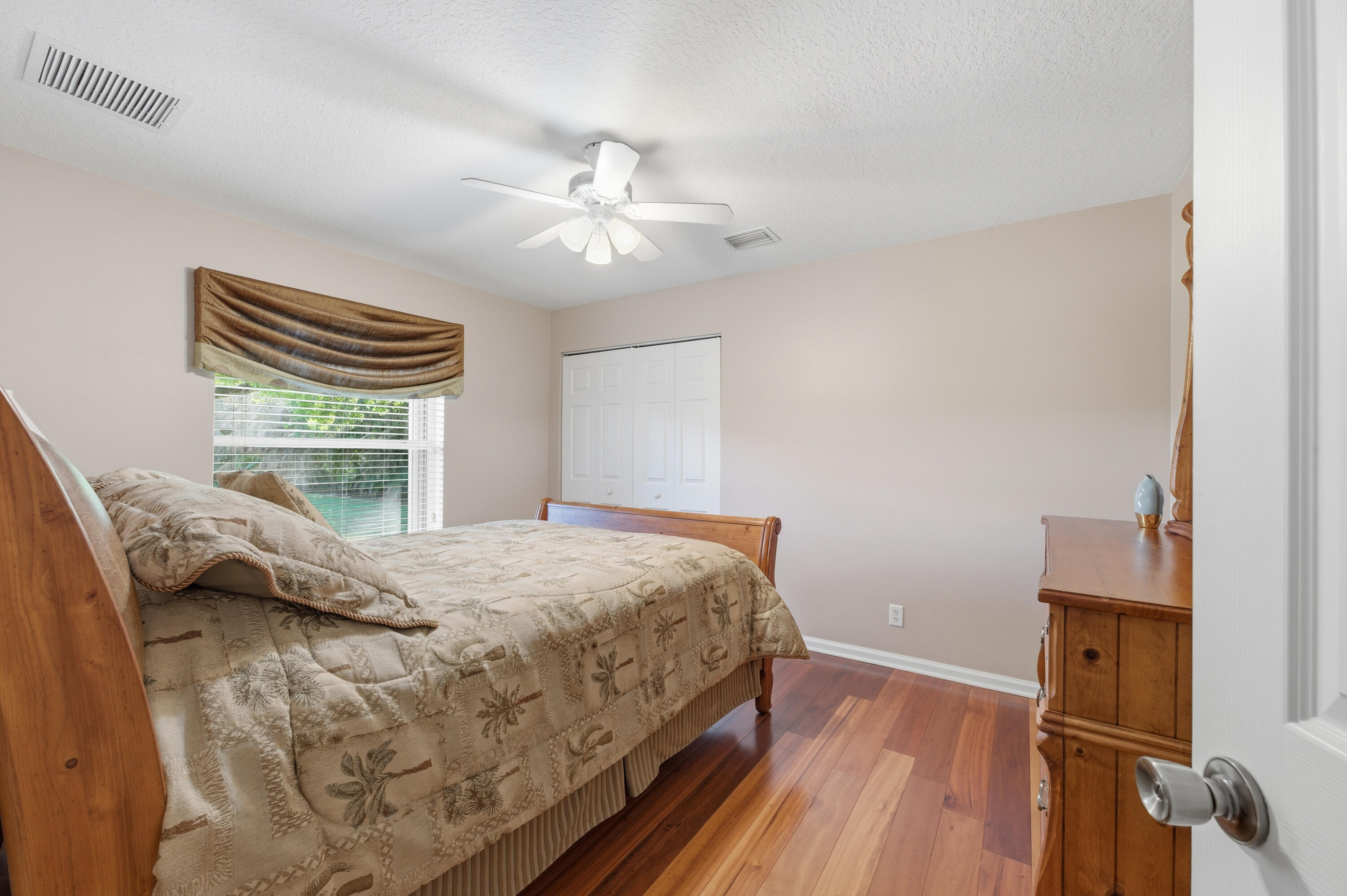 SECOND REPLAT OF PINE ESTATES - Residential