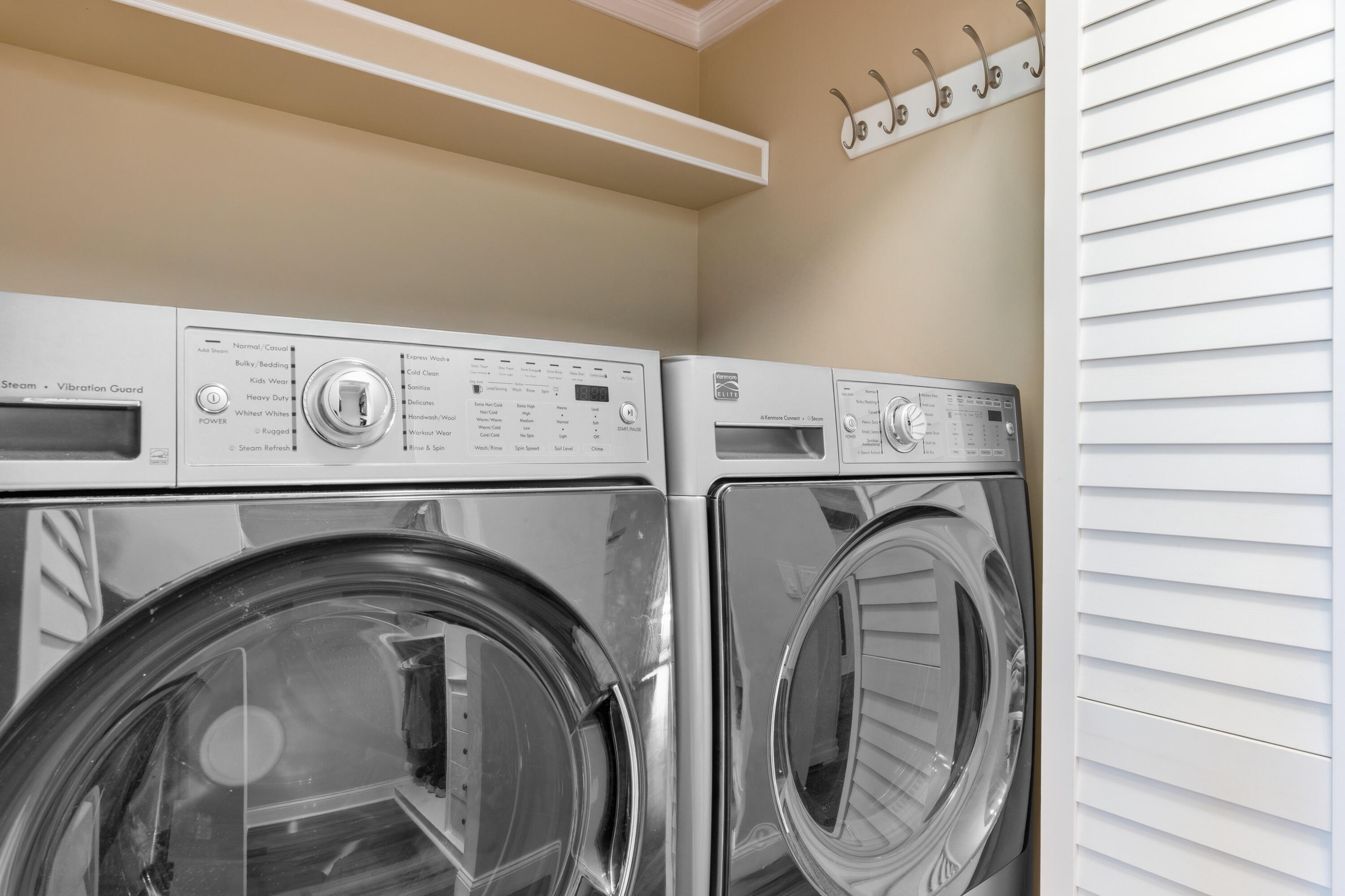 SECOND REPLAT OF PINE ESTATES - Residential