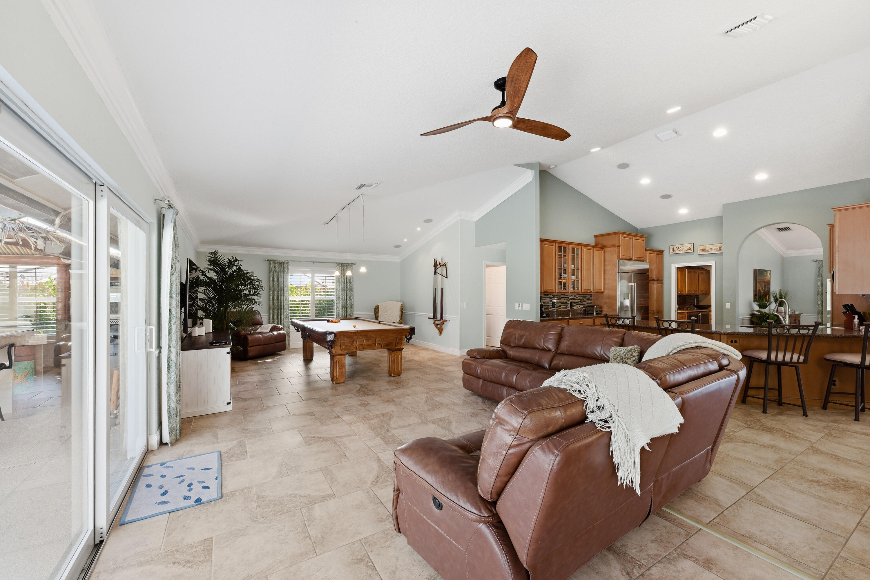 SECOND REPLAT OF PINE ESTATES - Residential