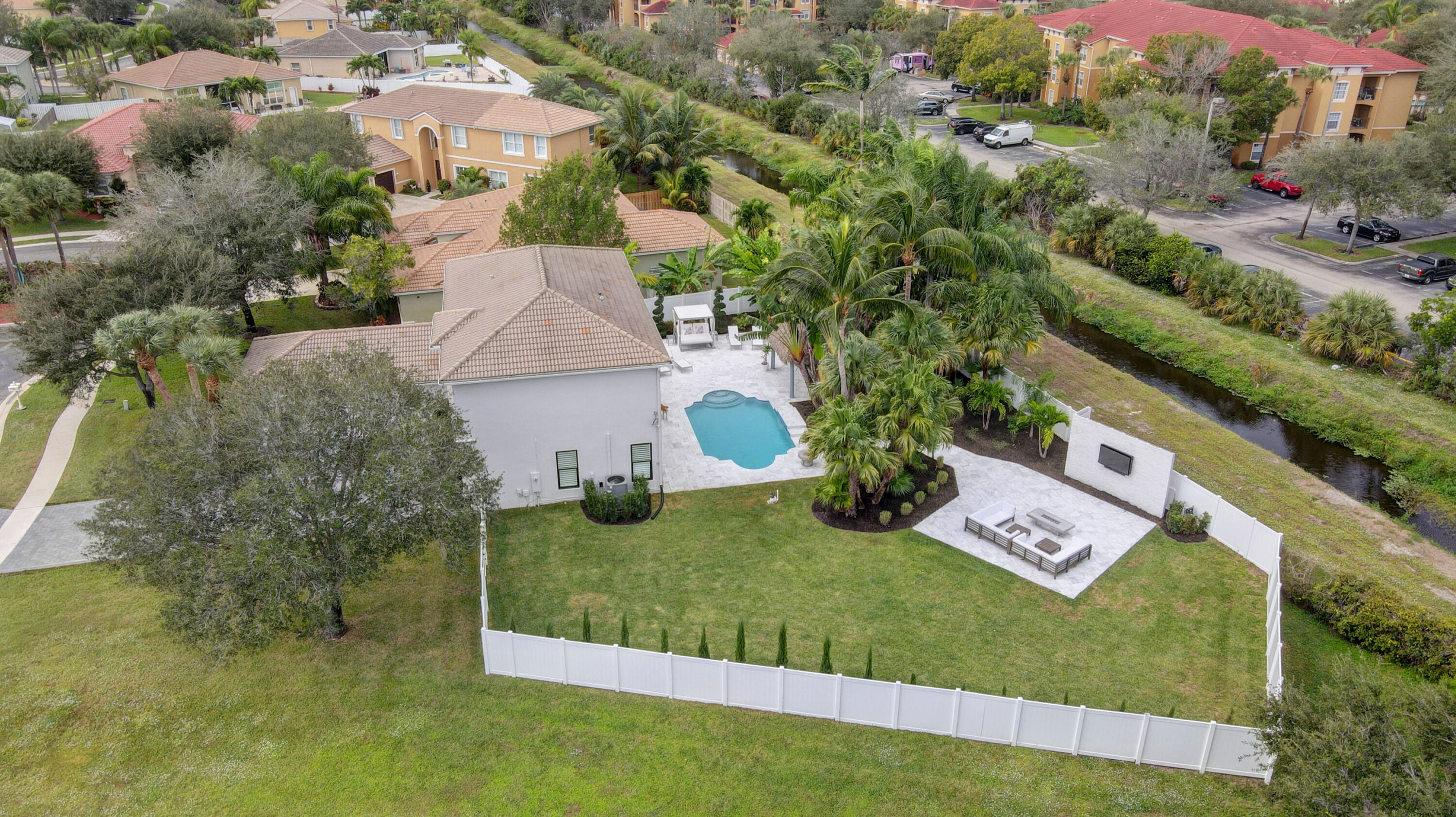 WINSTON TRAILS - Residential Lease