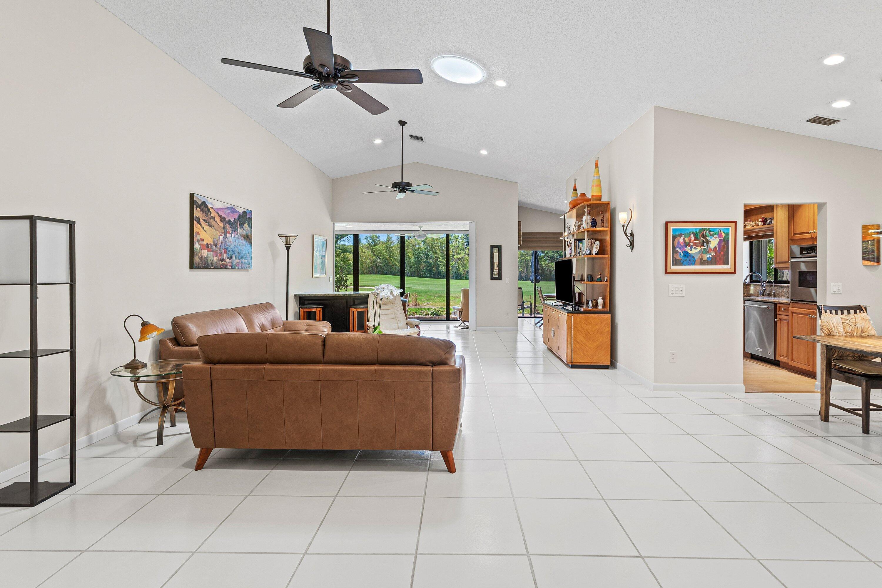 BOCA WOODS COUNTRY CLUB PH 3B - Residential