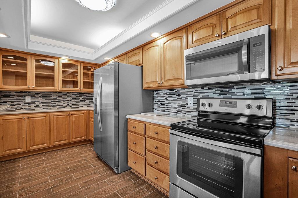 1101 River Reach Dr 206