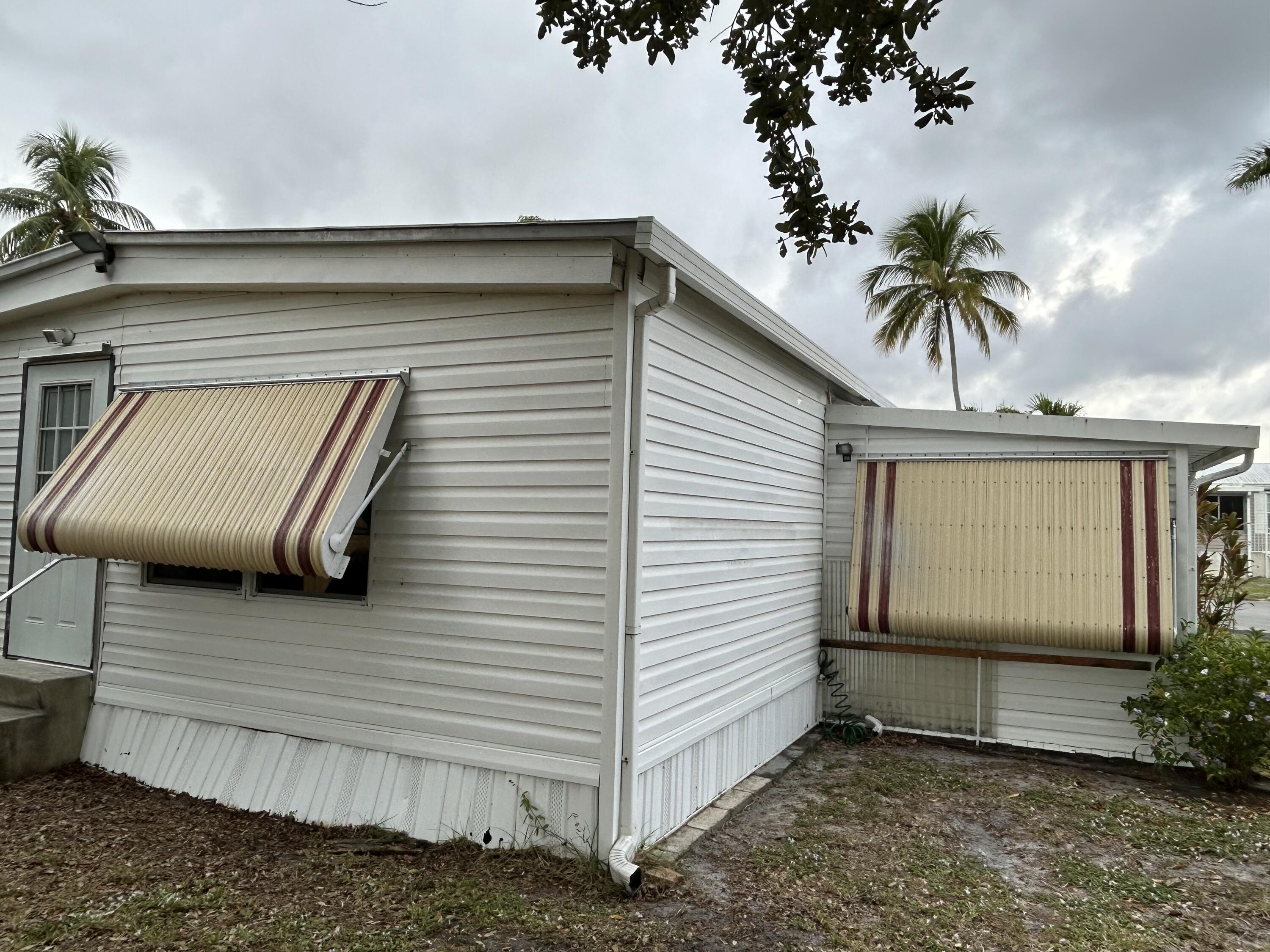 COLONIAL ESTATES INC MOBI - Residential Lease