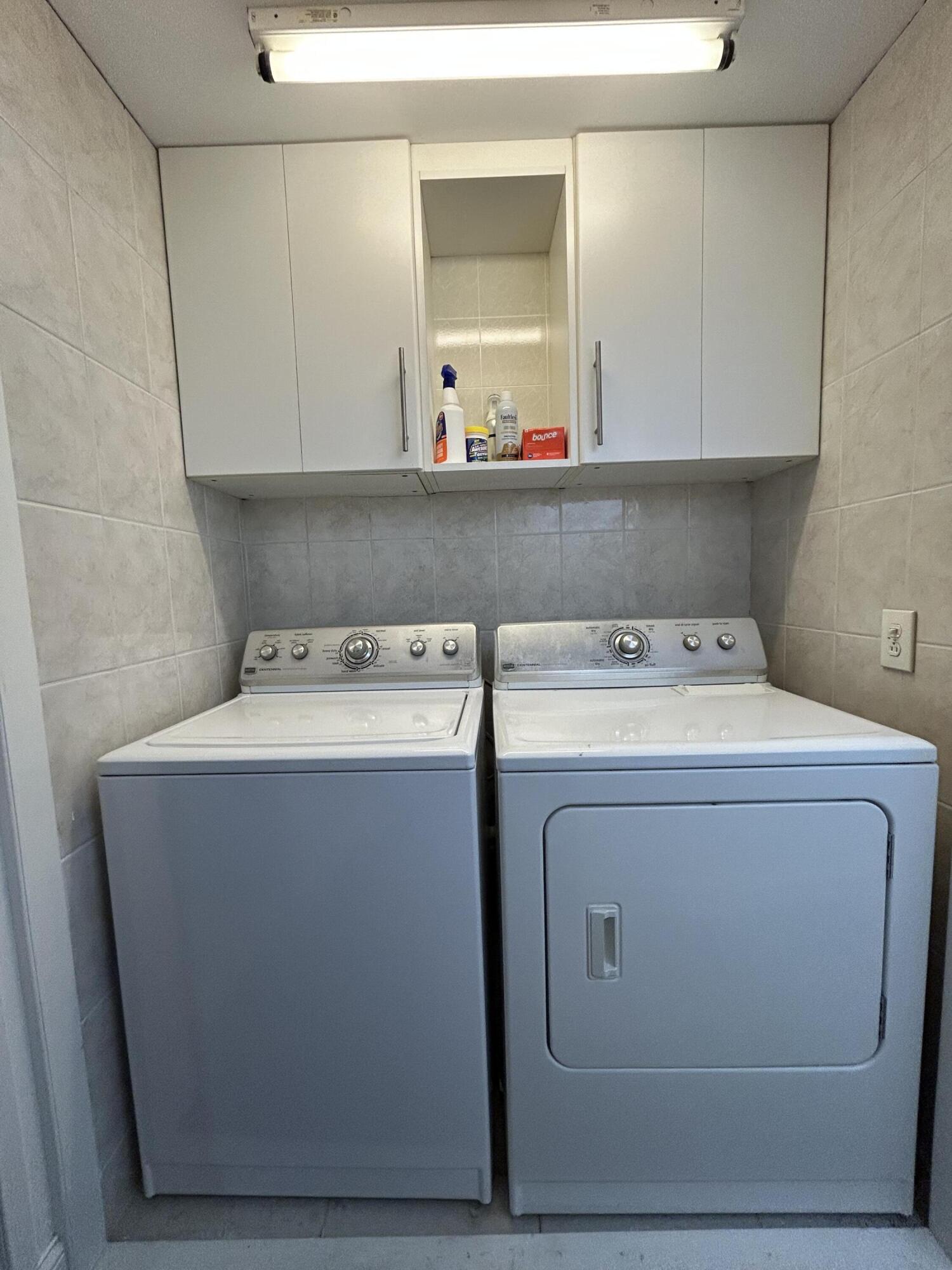 COLONIAL ESTATES INC MOBI - Residential Lease