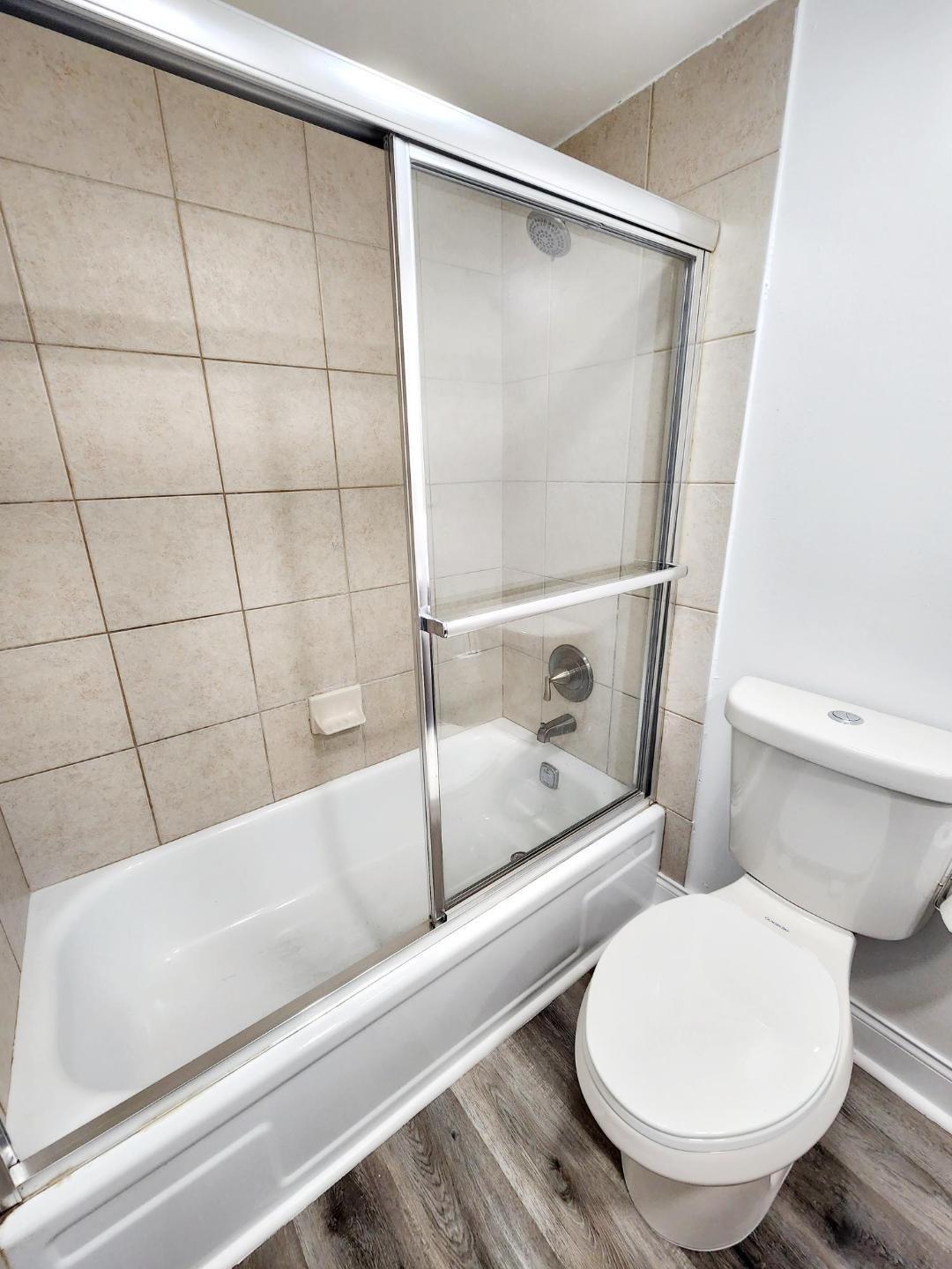 Heritage Circle Condo - Residential Lease