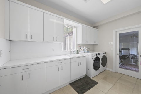 Tiny photo for 757 NW 100TH Terrace, Plantation, FL 33324 (MLS # B26068792)