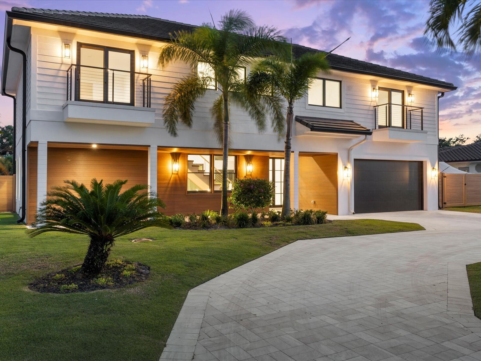 COUNTRY CLUB POINT - Residential