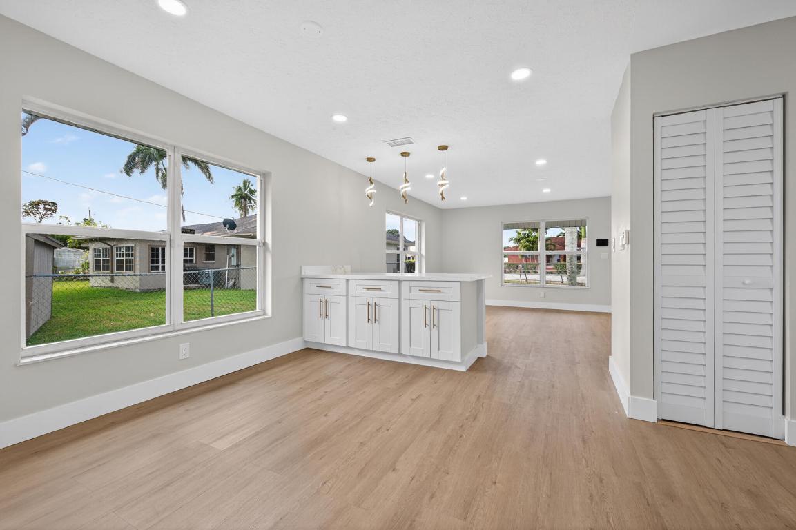 HOUSTON SUB - Residential