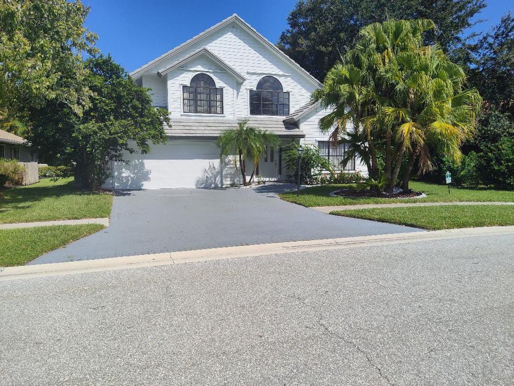 Photo of 2606 Monaco Terrace, Palm Beach Gardens, FL 33410 (MLS # R10917227)