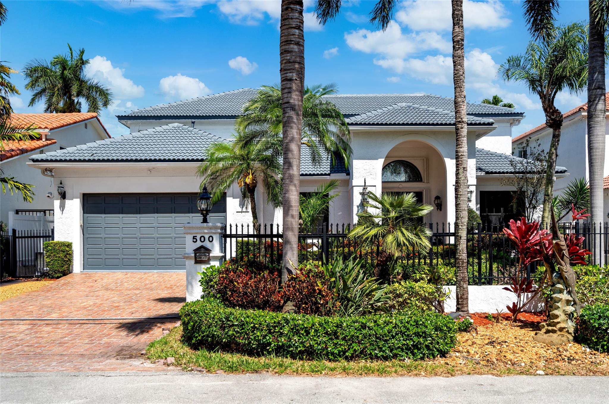 VENICE RESUB OF BLKS 5 & - Residential