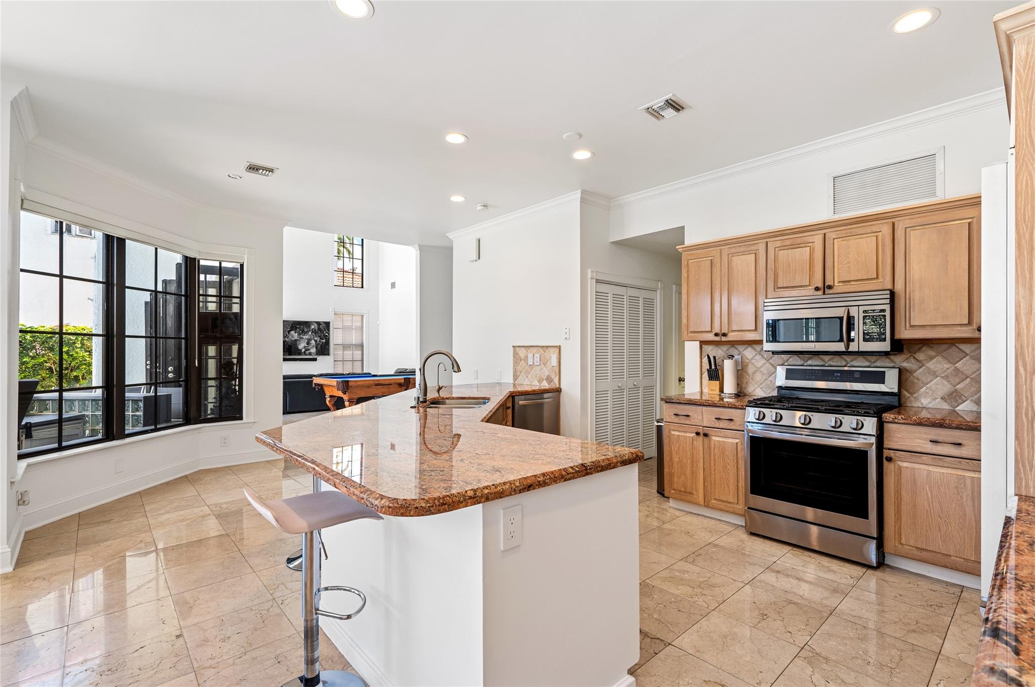 VENICE RESUB OF BLKS 5 & - Residential