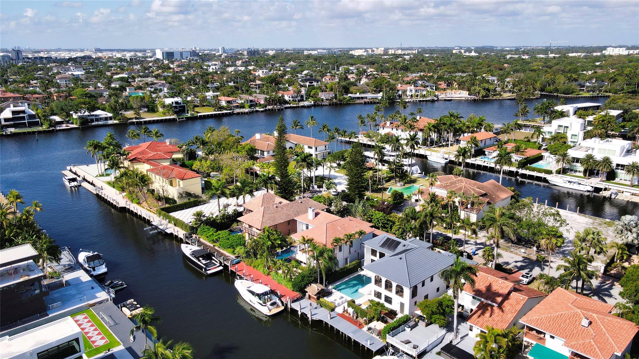 VENICE RESUB OF BLKS 5 & - Residential