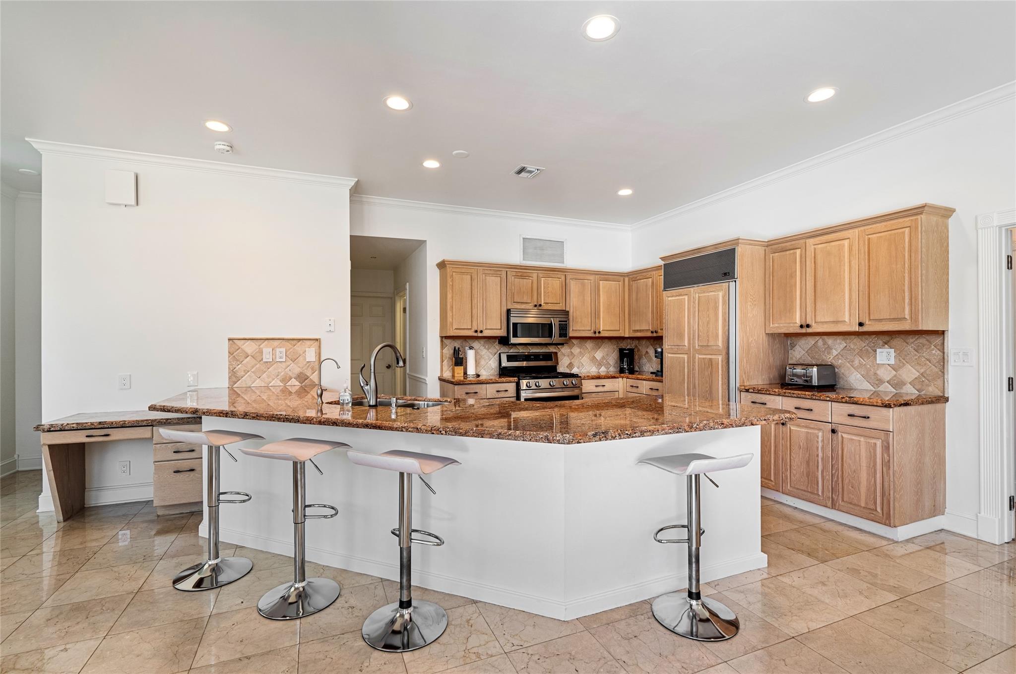 VENICE RESUB OF BLKS 5 & - Residential