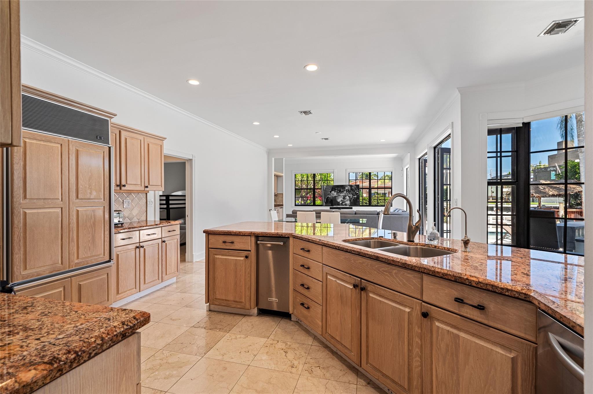 VENICE RESUB OF BLKS 5 & - Residential