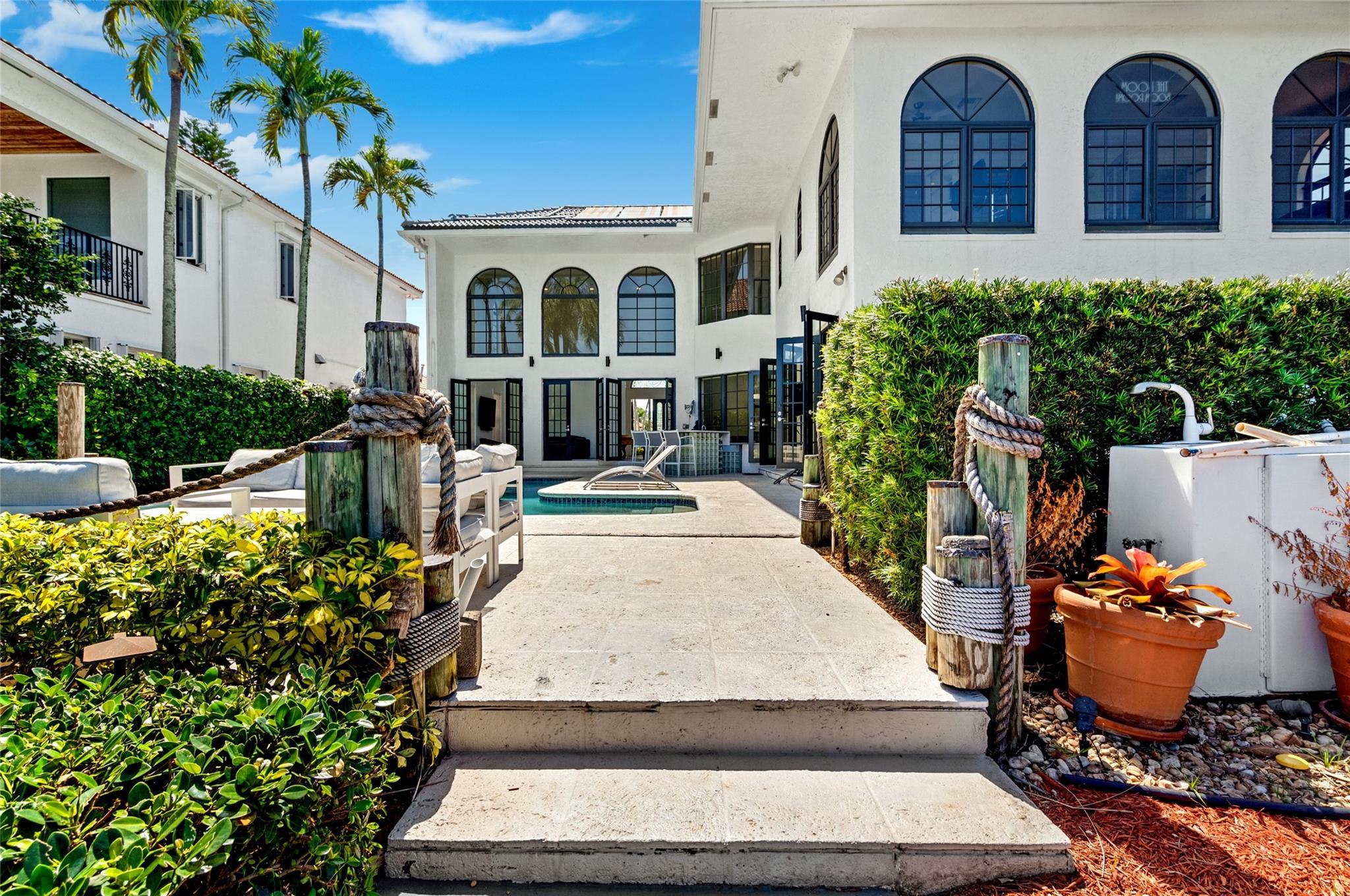 VENICE RESUB OF BLKS 5 & - Residential