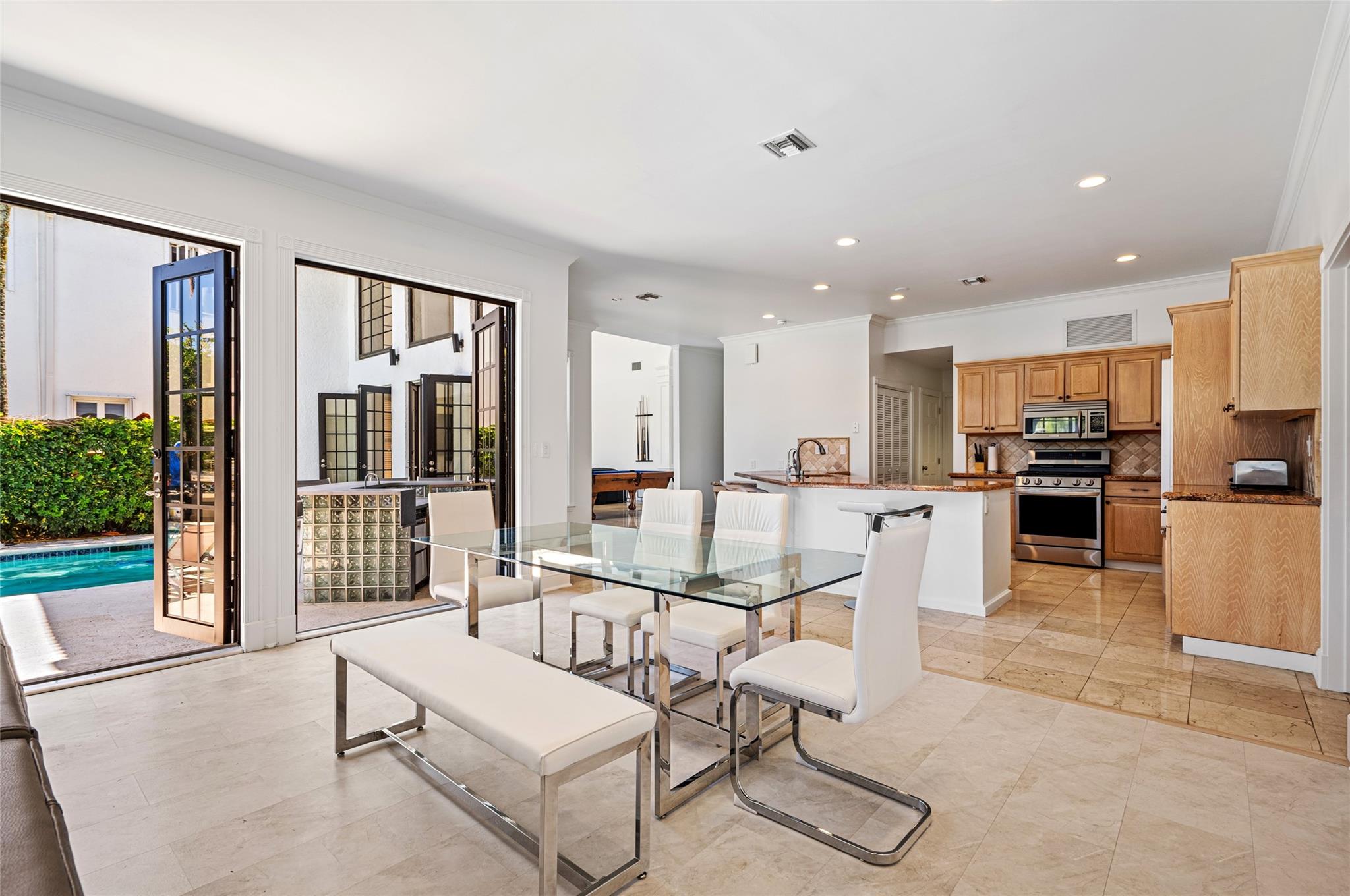 VENICE RESUB OF BLKS 5 & - Residential