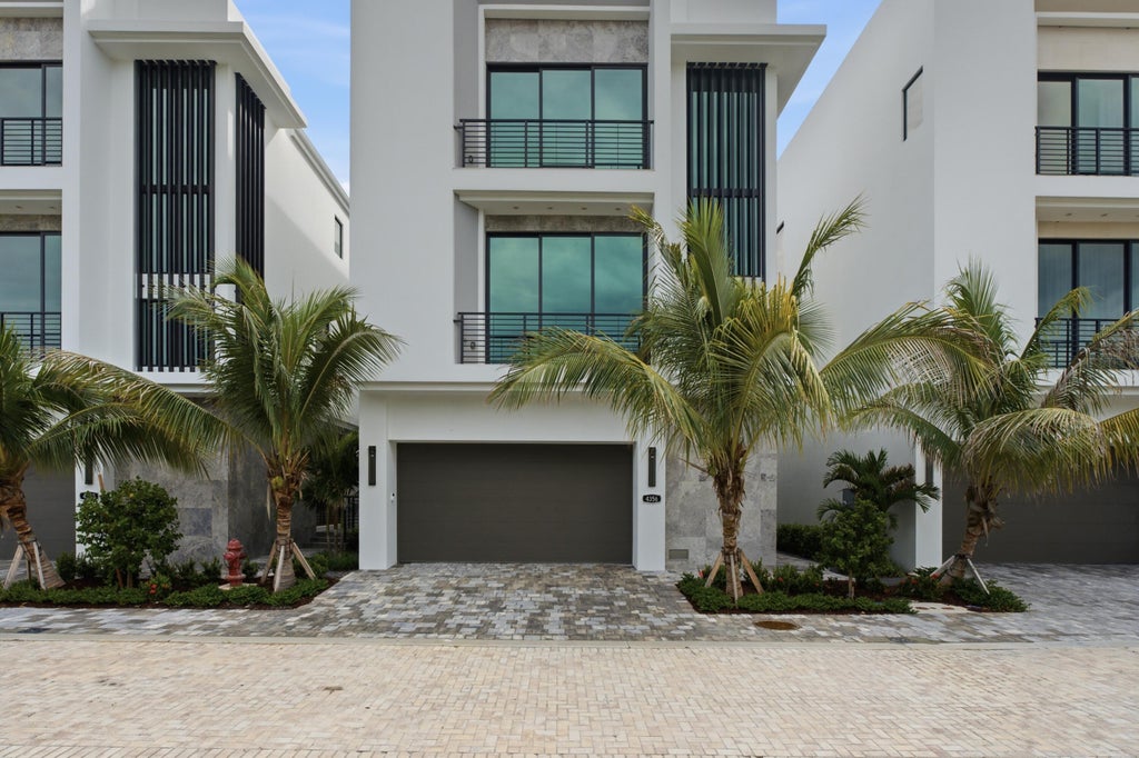 Photo of 4356 DIAMOND SHORES Way, Fort Pierce, FL 34949 (MLS # B26076057)