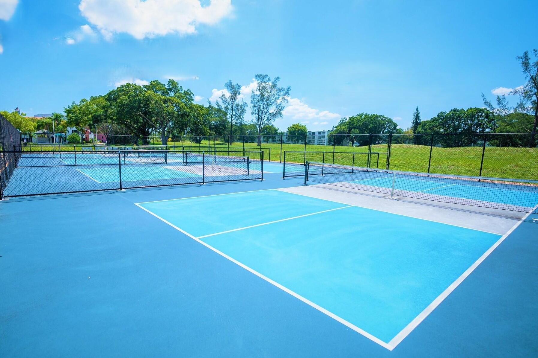 RICHMOND D CONDO - Residential