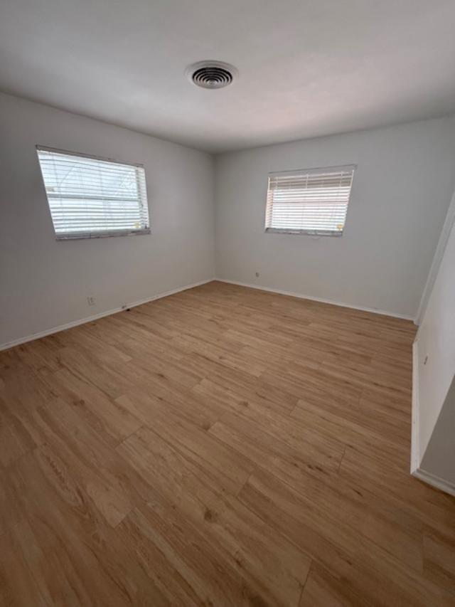 Hollywood Hills 6-22 B - Residential Lease