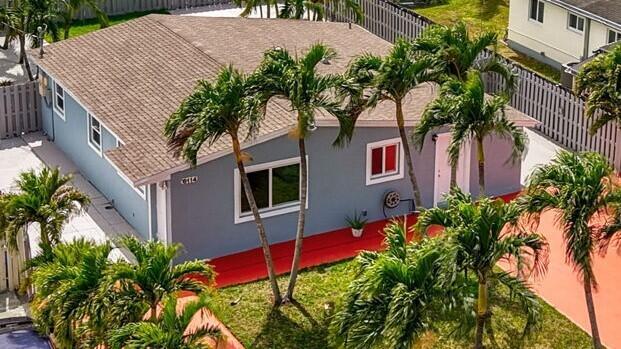 6114 SW 2nd Street, Margate, FL, 33068/$445,000 3 6114 SW 2nd Street