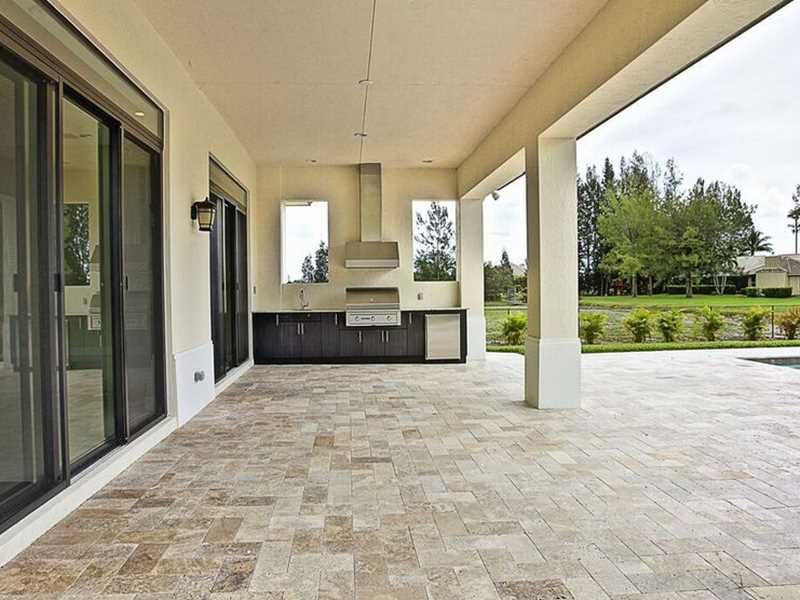 PARAGON ESTATES - Residential