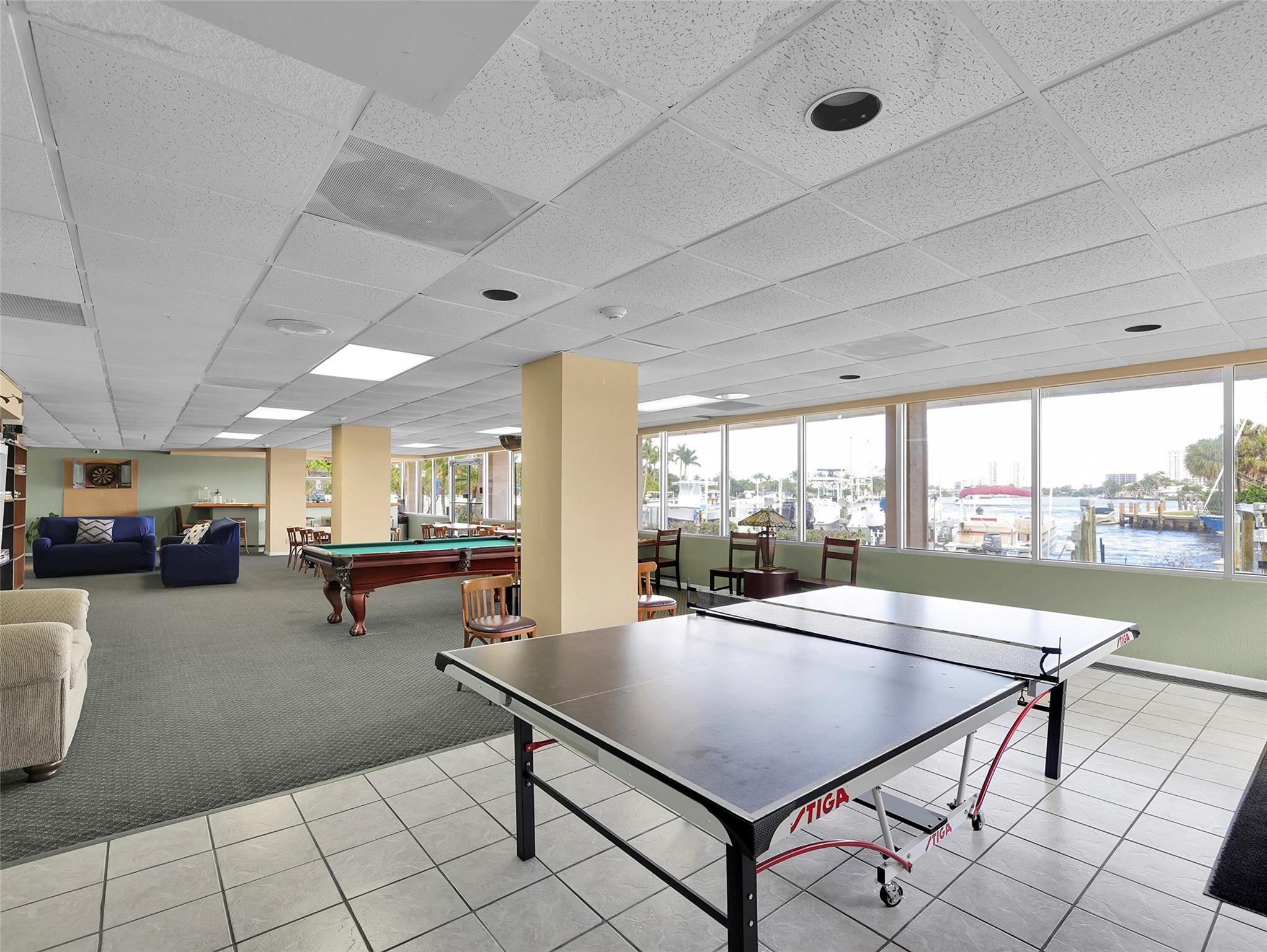 BAY YACHT CLUB - Residential