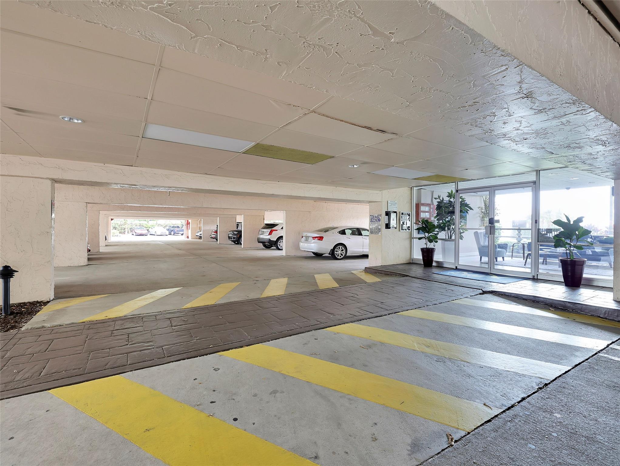 BAY YACHT CLUB - Residential